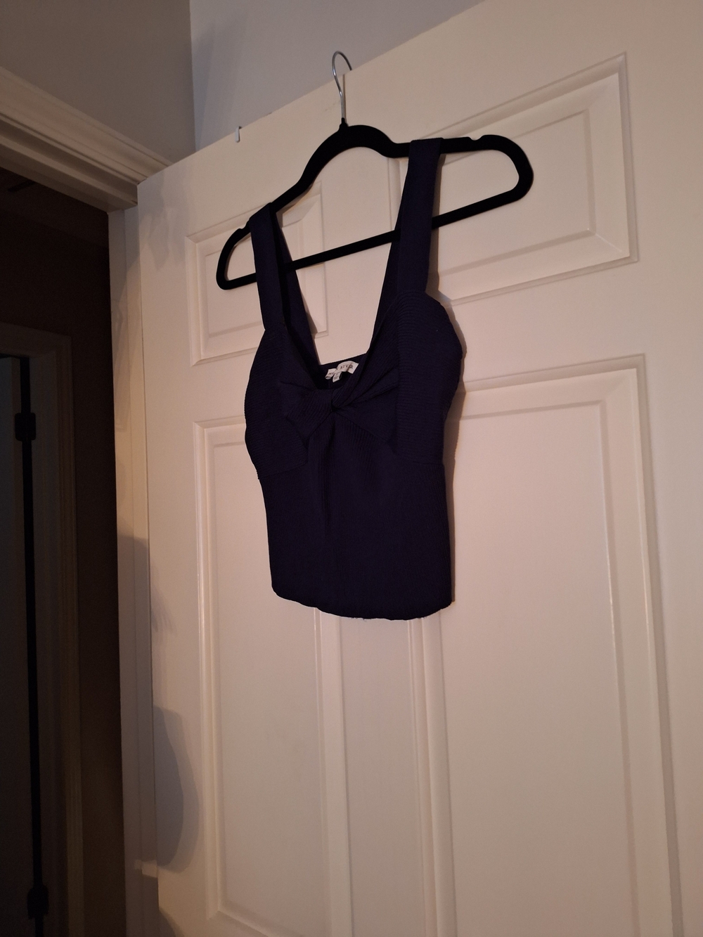 Moon RIVER Women's Navy Tank Top